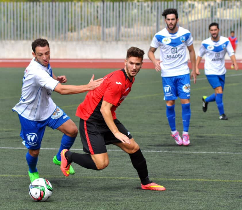 Cazorla Vuelve A La Convocatoria Y Podría Reaparecer Hoy En Melilla Tras La Lesión.