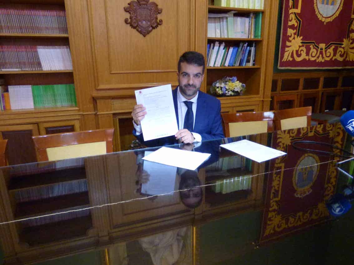 El Alcalde De Loja Durante La Explicación Del Avance Del Caso Barquero