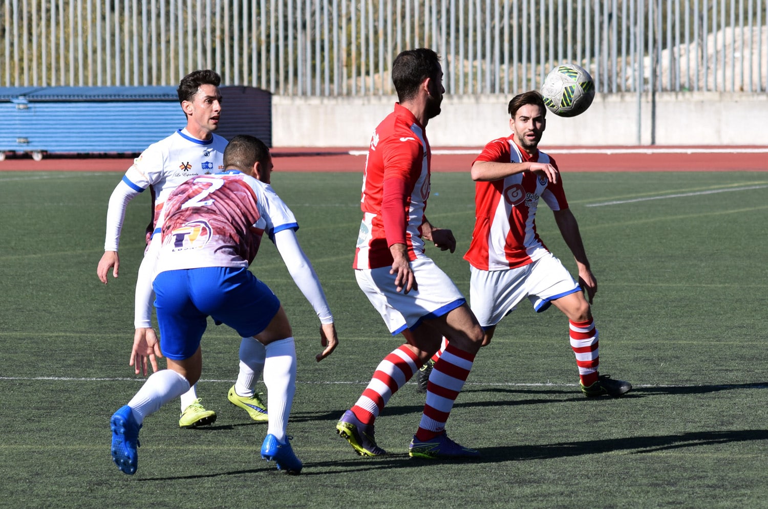 Choco Y Garrido En Una Acción Del Anterior Partido En Casa Con El Torredonjimeno.