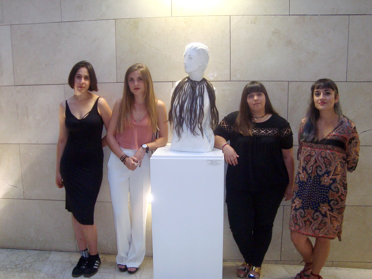 Las Cuatro Alumnas Que Exponen Durante Estos Días En El Pósito. Foto: Paco Castillo