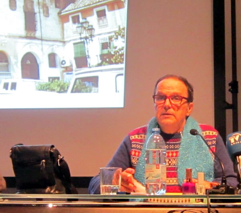 Miguel Benlloch, En 2014 Presentando Su Libro 'acaeció En Granada' En El Pósito. Archivo.