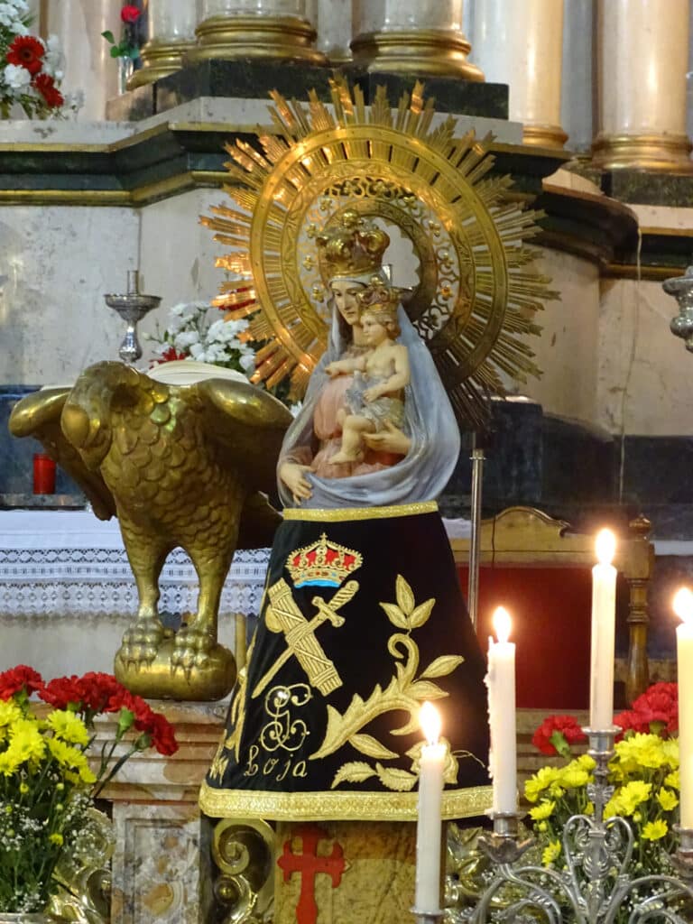 La Virgen Del Pilar, Patrona De La Guardia Civil, Recibirá Una Misa En La Iglesia Mayor. J. Águila.