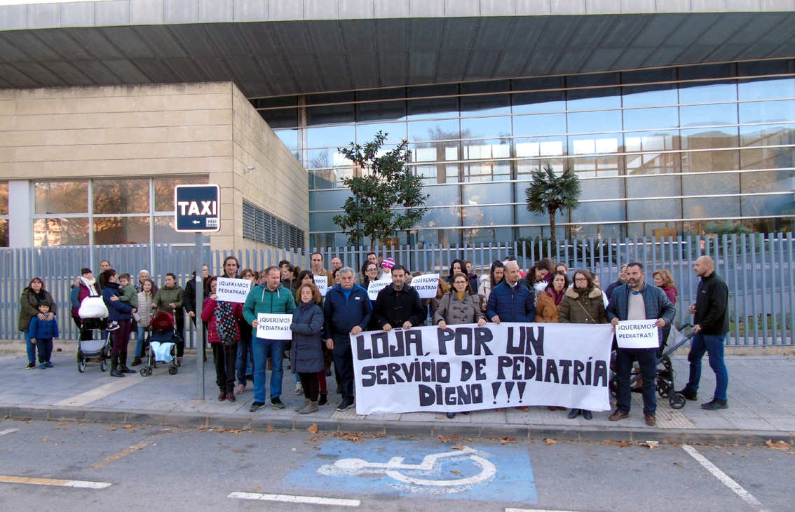 Imagen De La última Concentración A Las Puertas Del Hospital Reclamando El Servicio