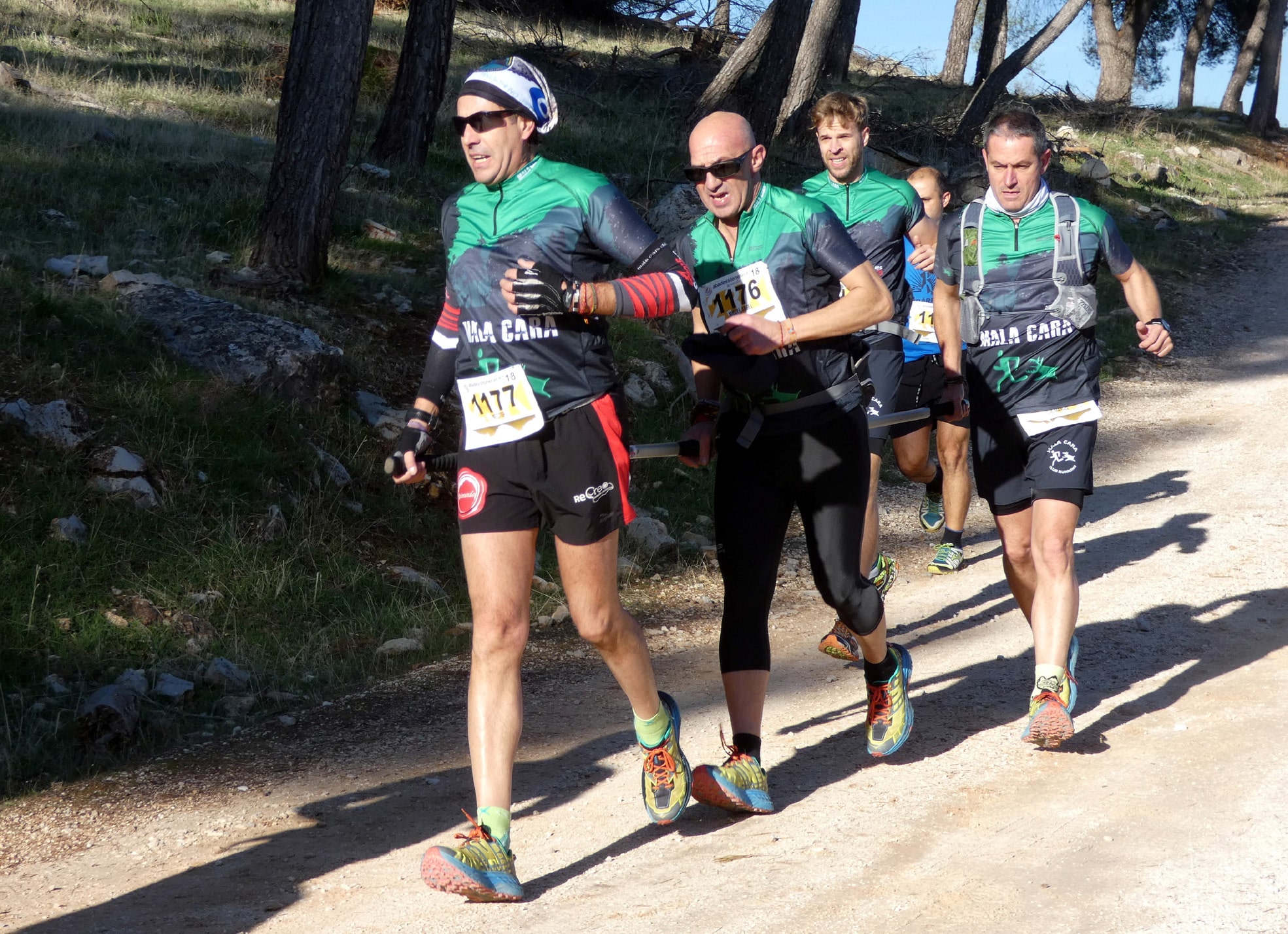 Luque, Entre Sus Guías Néstor Torres Y José Manuel Ramos, Este Año En La Abades Stone Race