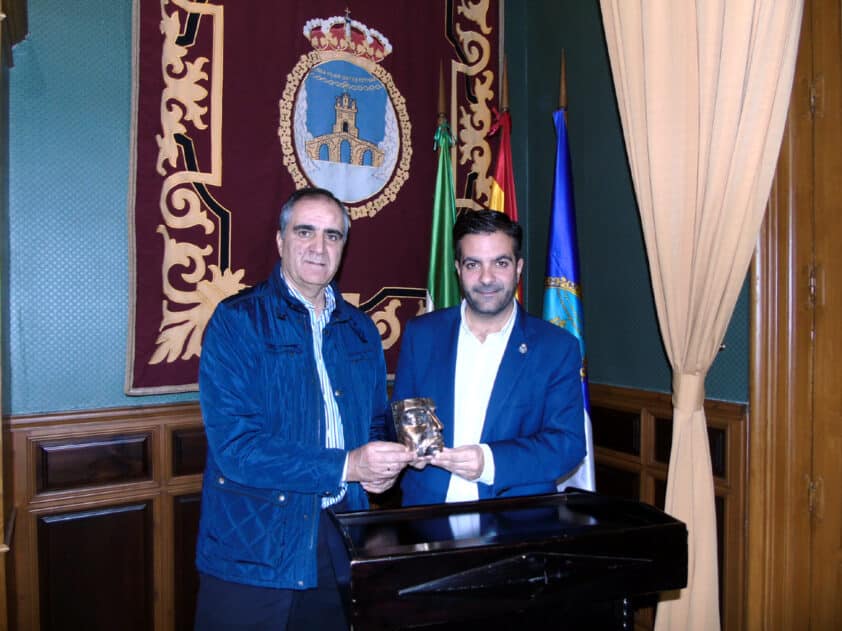 El Concejal De Cultura Y El Alcalde Presentaron Los Premios Ibn Al Jatib. Foto: J.m.jimenez