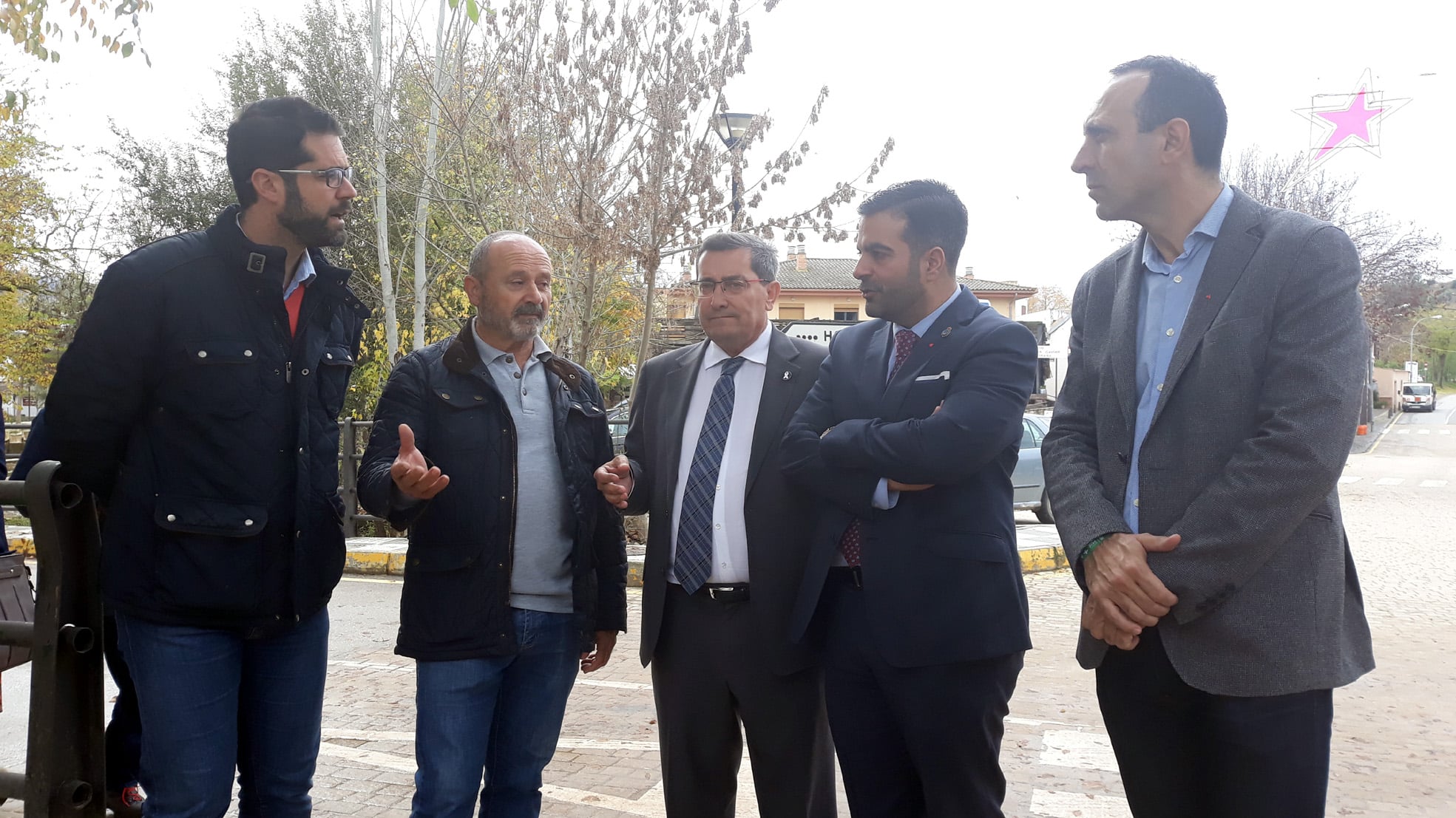 Entrena Junto A Los Representantes Del Equipo De Gobierno Y Oposición.