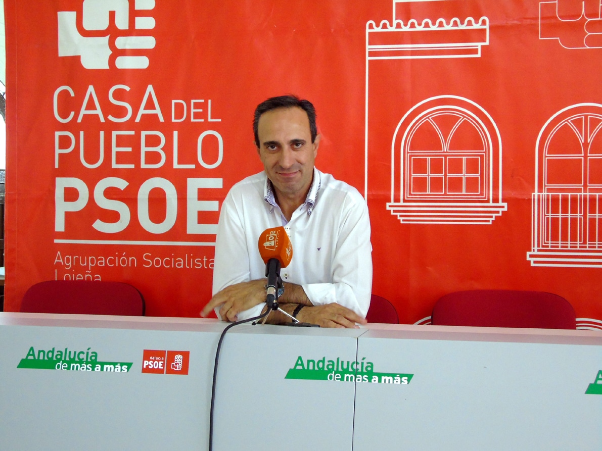 Gonzalo Vázquez, En El Instante De Anunciar Su Dimisión. Foto: C. Molina