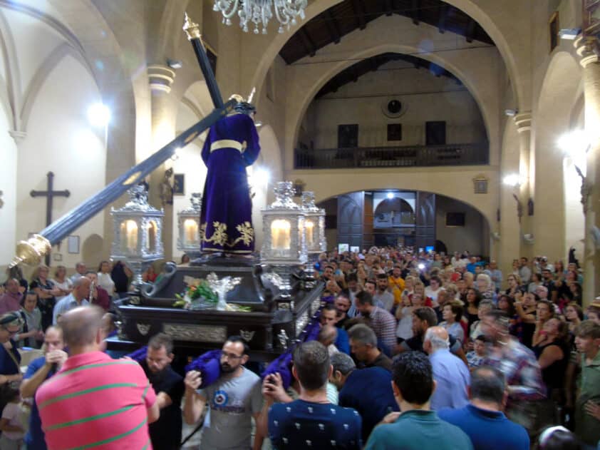 La Imagen De Jesús Nazareno, Dentro De La Iglesia De Santa Catalina. Foto: C. Molina