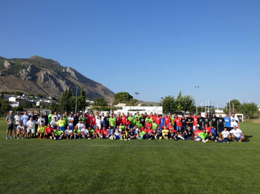 Los Jugadores Participantes En El Evento Posan Juntos Durante El Mismo. Foto: P. Castillo