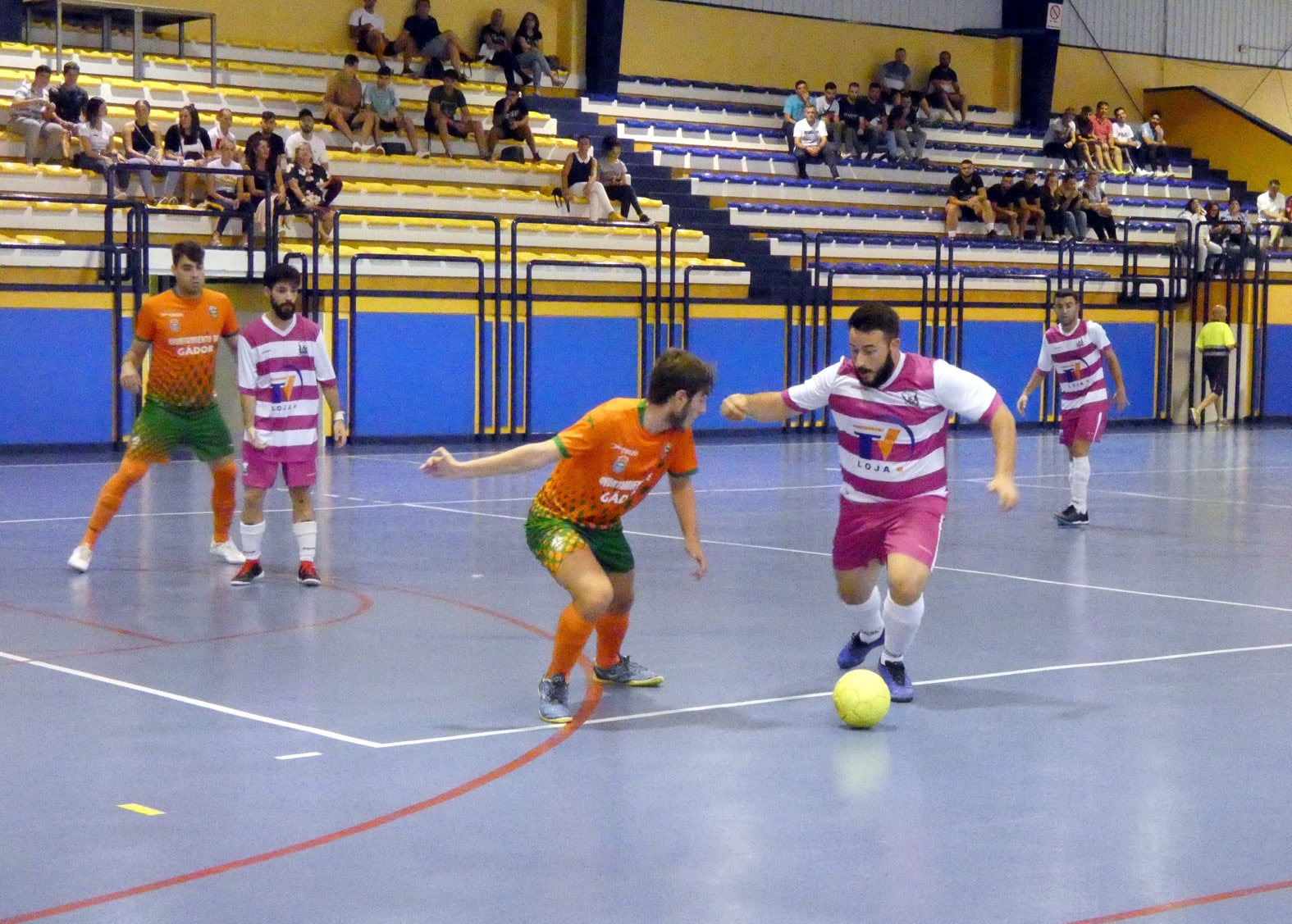 Una Acción Del Partido Entre El Equipo Masculino Y El Gádor. Foto: Paco Castillo.