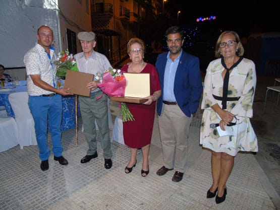 Homenaje A Los Mayores En La Cena De Ventorros De San José