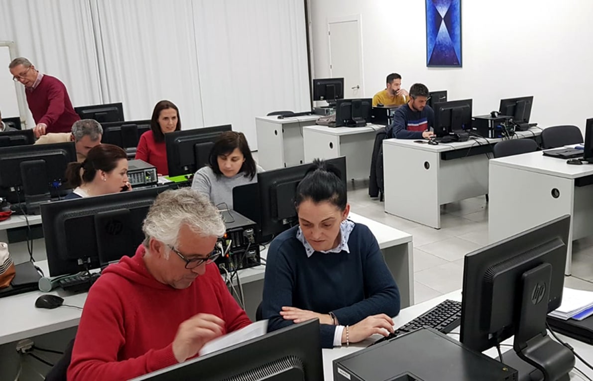 Una De Las Sesiones Del Curso De Contabilidad Que Organiza La Agrupación. Foto: R.p.