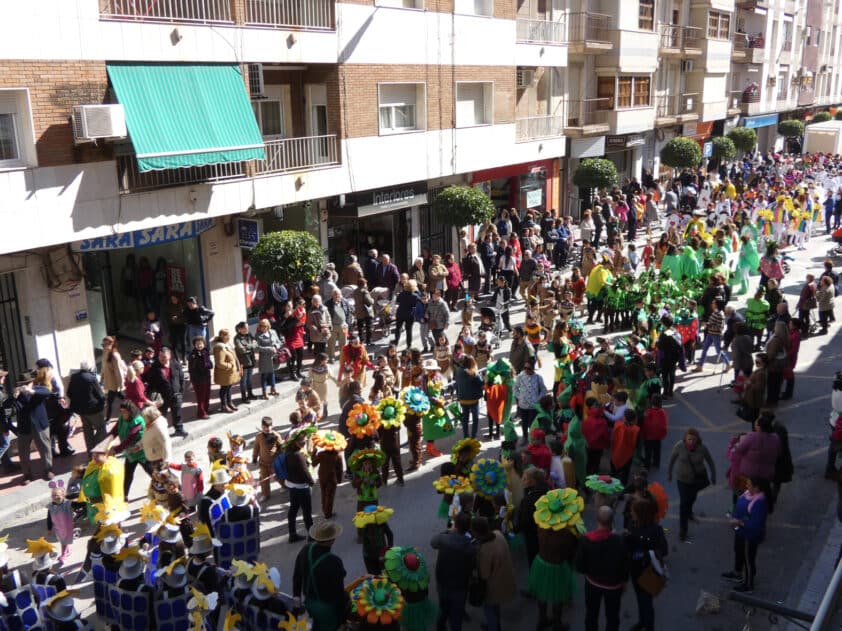 La Avenida De Los Ángeles Volverá A Llenarse De Colorido Con El Pasacalles Infantil. P. C.