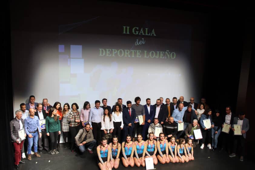 Foto De Familia Con Las Personas Y Clubes Premiados Y Nominados. Foto: Miguel JÁimez.