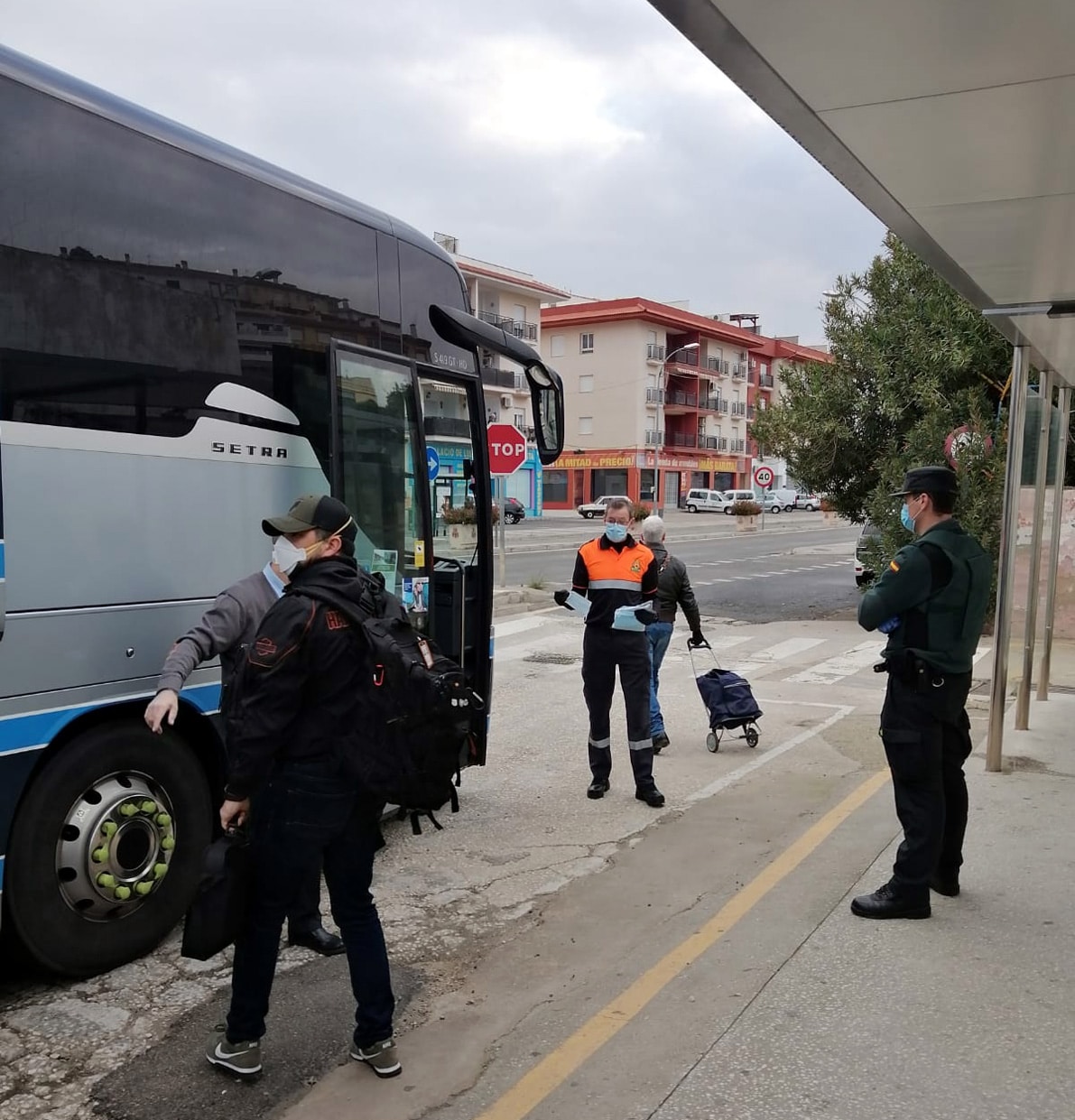 La Estación De Autobuses, Uno De Los Puntos De Entrega De Mascarillas. Foto: P. Civil