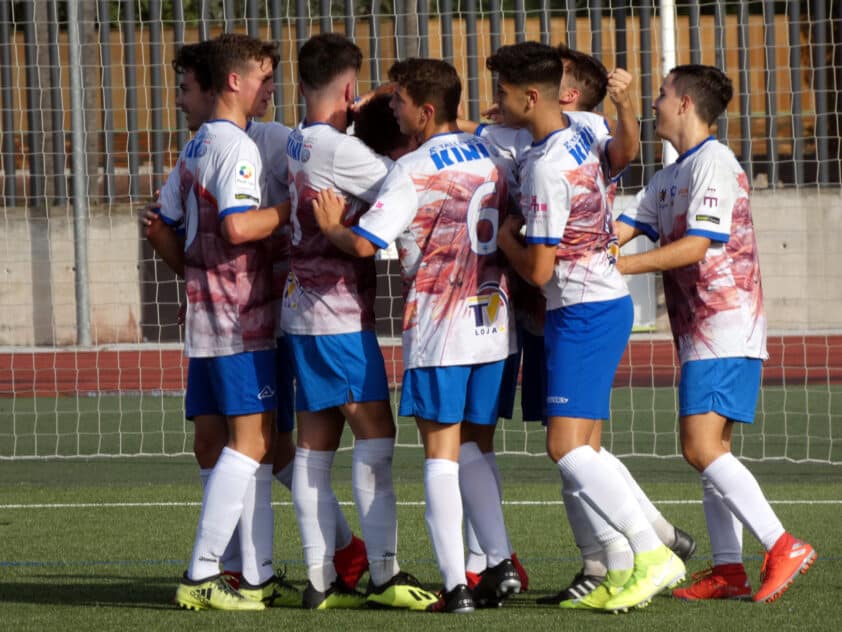 Los Juveniles Del Loja Celebran Un Gol Durante Esta Temporada. Foto: Paco Castillo.