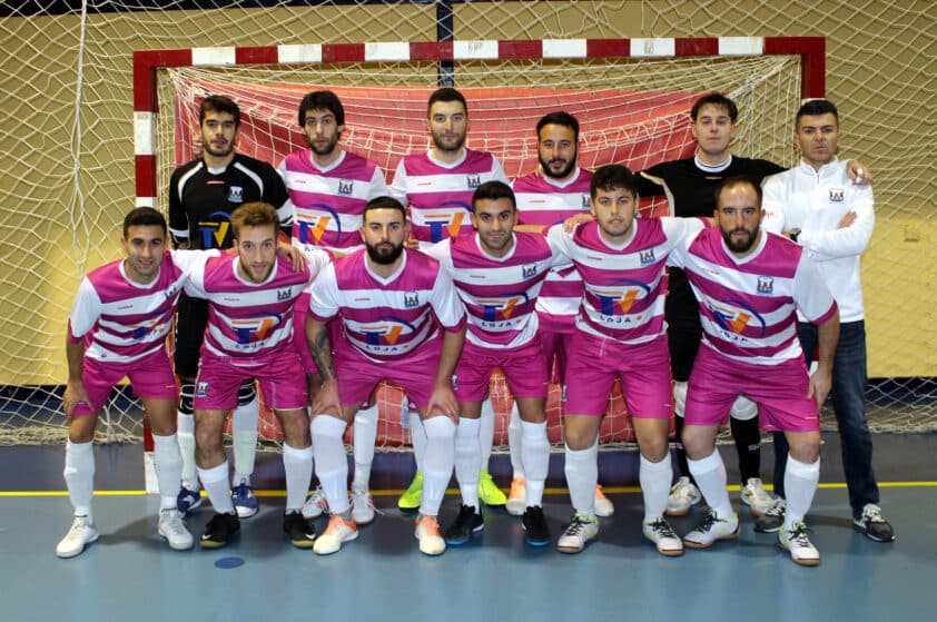 Plantilla Y Cuerpo Técnico Del Deportivo Loja Fs Masculino Durante Un Partido Este Año.