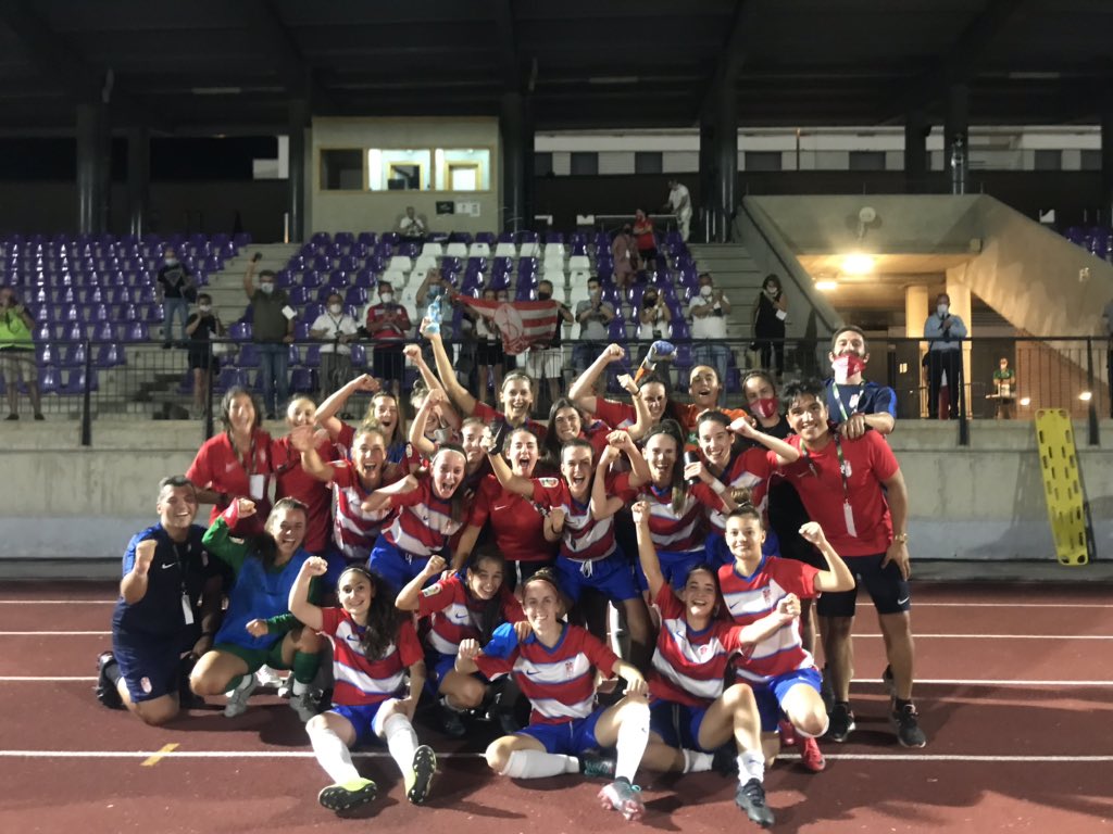 Las Jugadoras Del Granada B Celebran El Pase A La Gran Final.