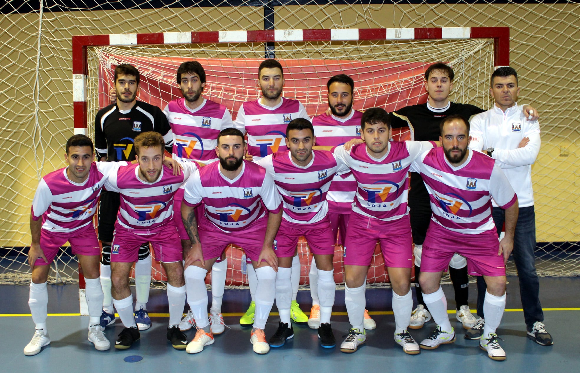 Plantilla Del Deportivo Loja De La Pasada Temporada. Foto: Paco Castillo.