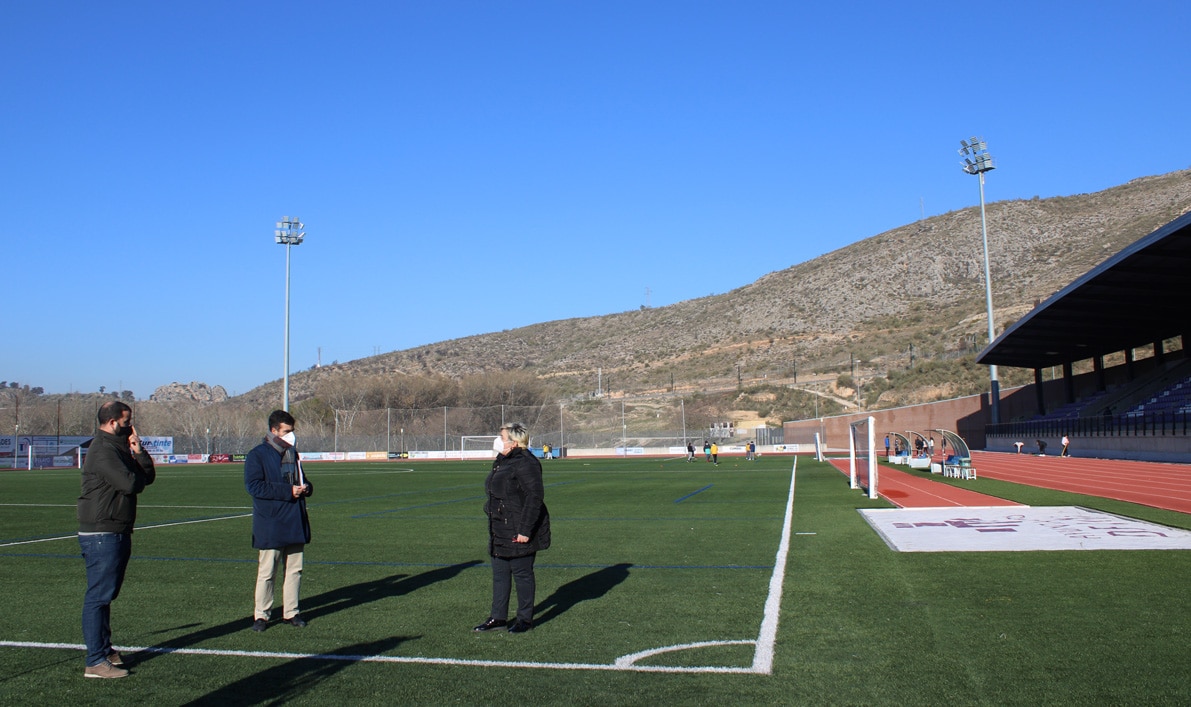 Los Concejales Y El Alcalde, En El Estadio Medina Lauxa. Foto: El Corto