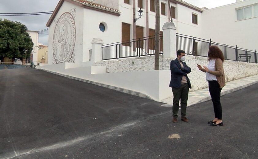 Joaquín Camacho Y Teresa Delgado Observan La Finalización De La Obra. Foto: El Corto