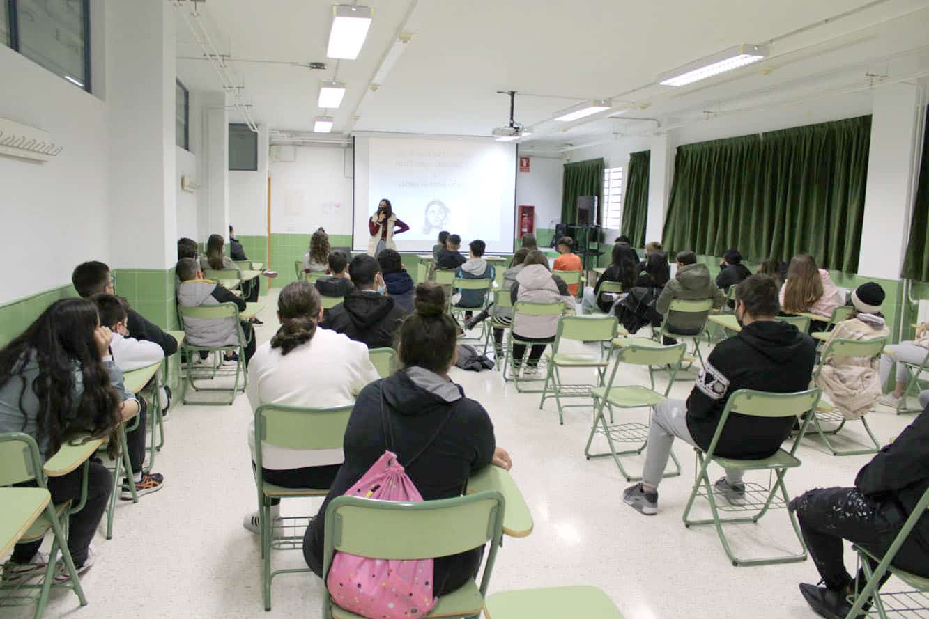 Charla Ofrecida A Los Alumnos Del Ies Alfaguara. Foto: C. M.