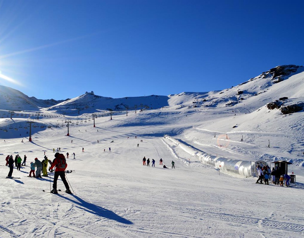 El Área De Deportes Propone Un Día De Esquí En Sierra Nevada. Foto: M. C.