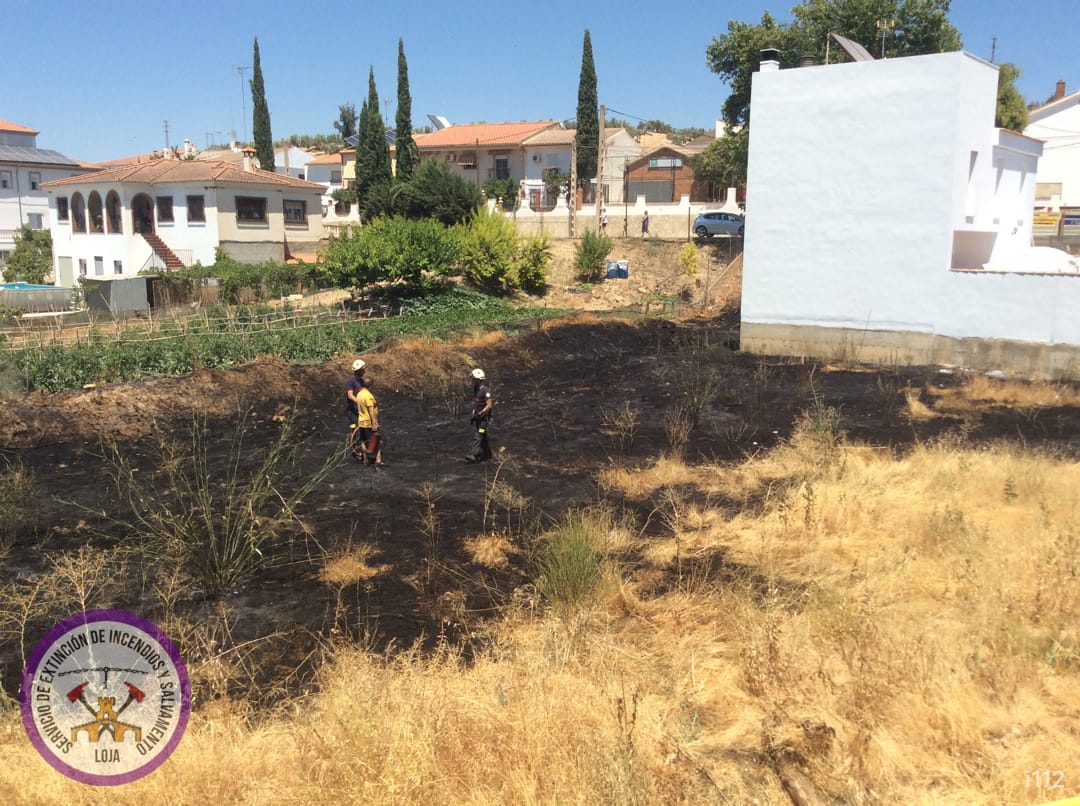 Los Bomberos De Loja Intervienen En La Extinción De Un Incendio. Bomberos Loja