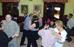 Baile De Mayores En El Casino De Loja