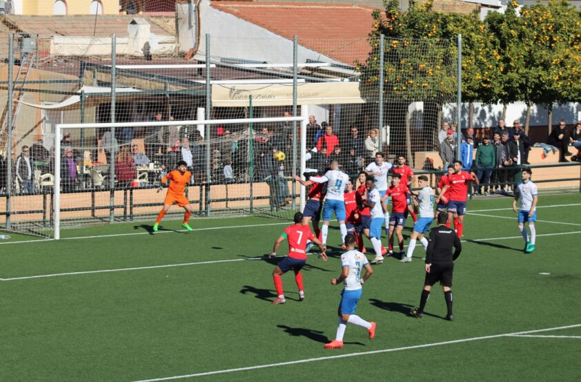 Gonzalo En La Imagen Marcando En Churriana Podrá Jugar Ante El Santa Fe. Foto: P.c.