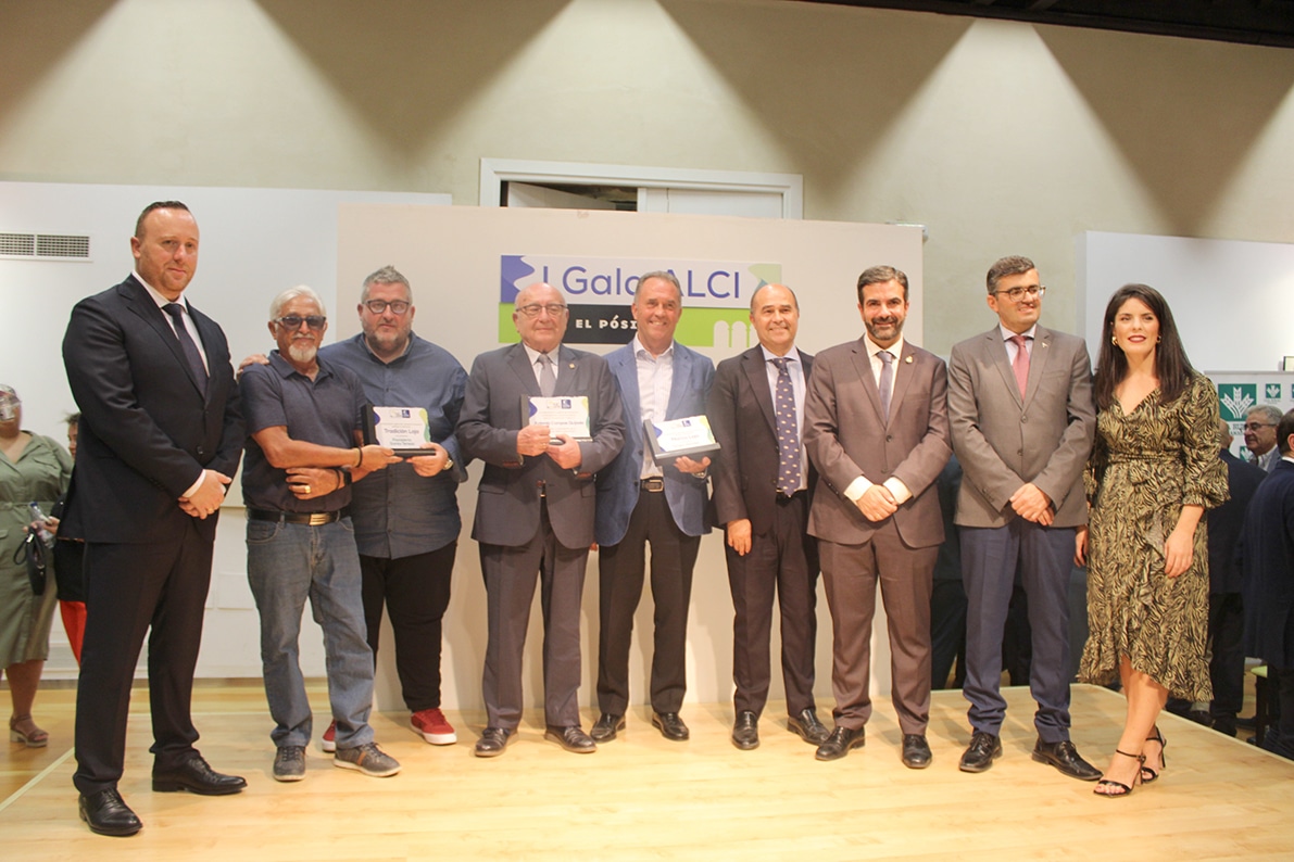 Premiados Y Autoridades, En La Primera Gala De La Alci. Foto: C. M.