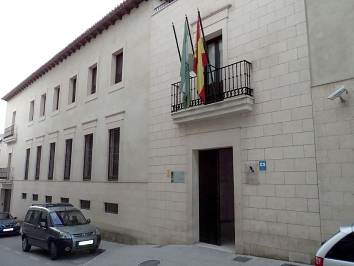 Edificio Que Alberga La Sede De La Hacienda Local En La Calle Real De Loja. Foto: Corto