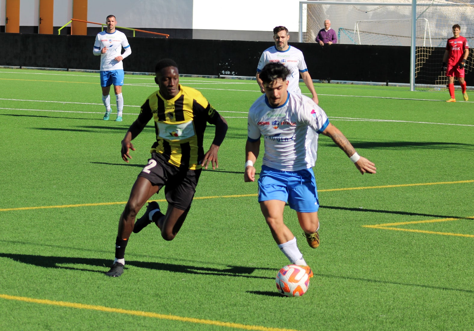 Álex Yepes En Una Acción Del Partido De Esta Mañana Ante El Berja. Foto: Paco Castillo