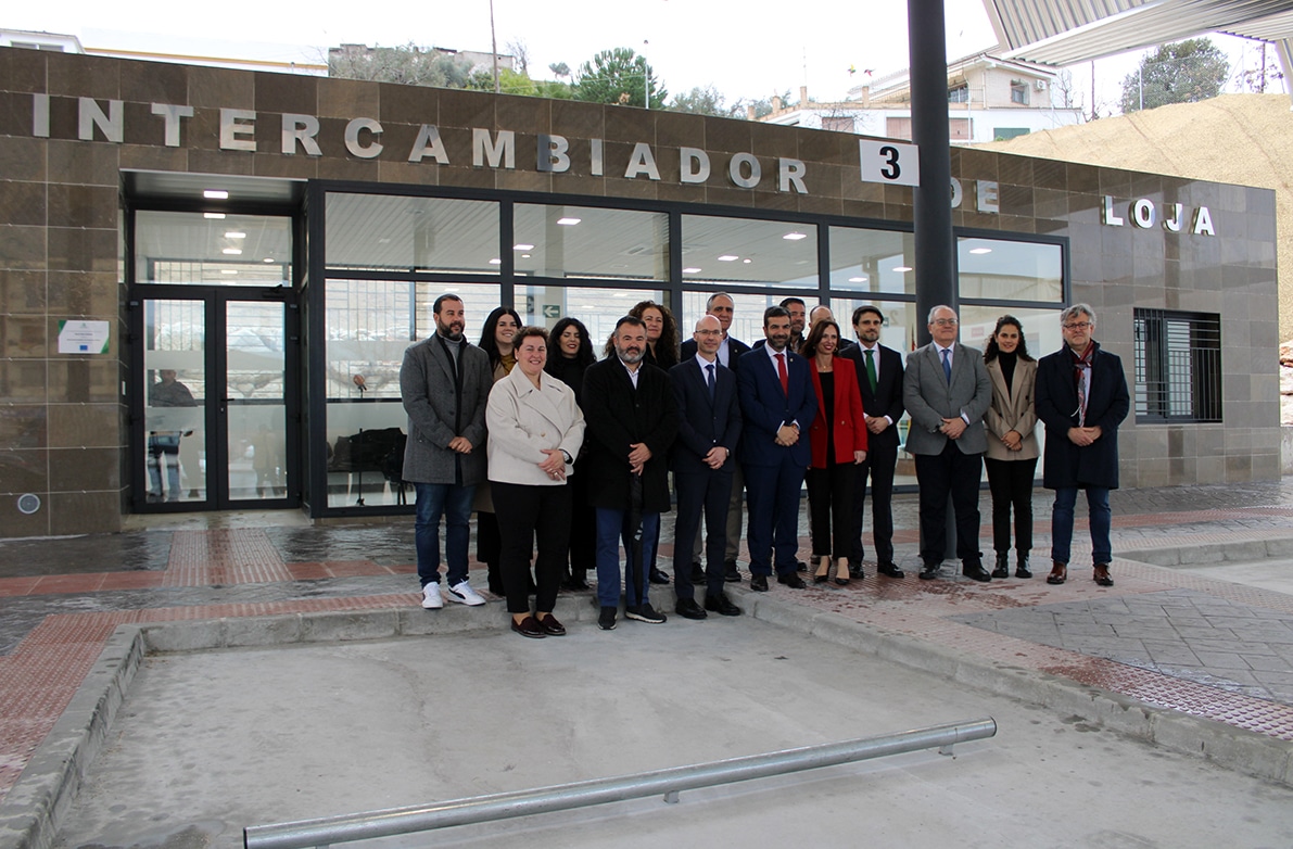 Todas Las Autoridades Que Asistieron A La Inauguración Del Intercambiador. Foto: C.m.