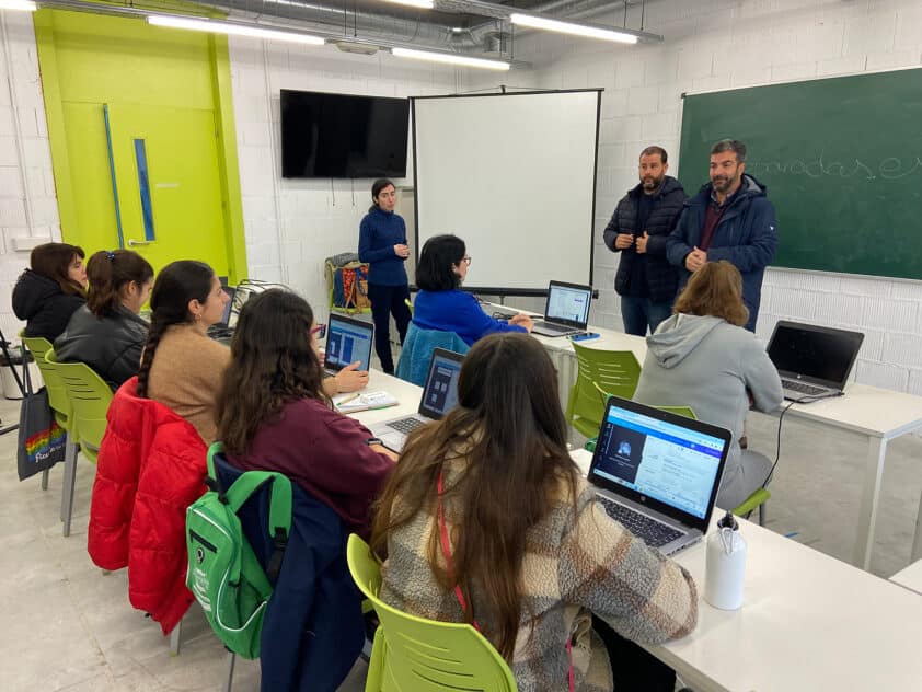 Inauguración Del Curso Por Parte Del Alcalde Y Del Concejal De Desarrollo